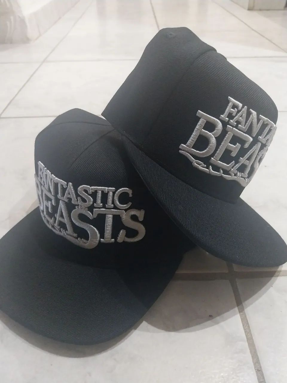 Boné Animais Fantásticos (Harry Potter)