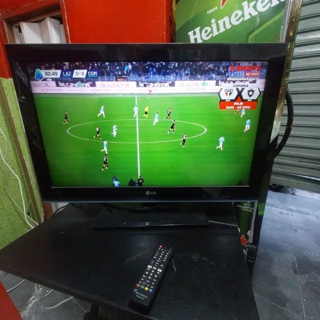 Tv Lg 32-   Com controle Remoto.  Entrada Usb e hdmi  R$300 - Foto 2