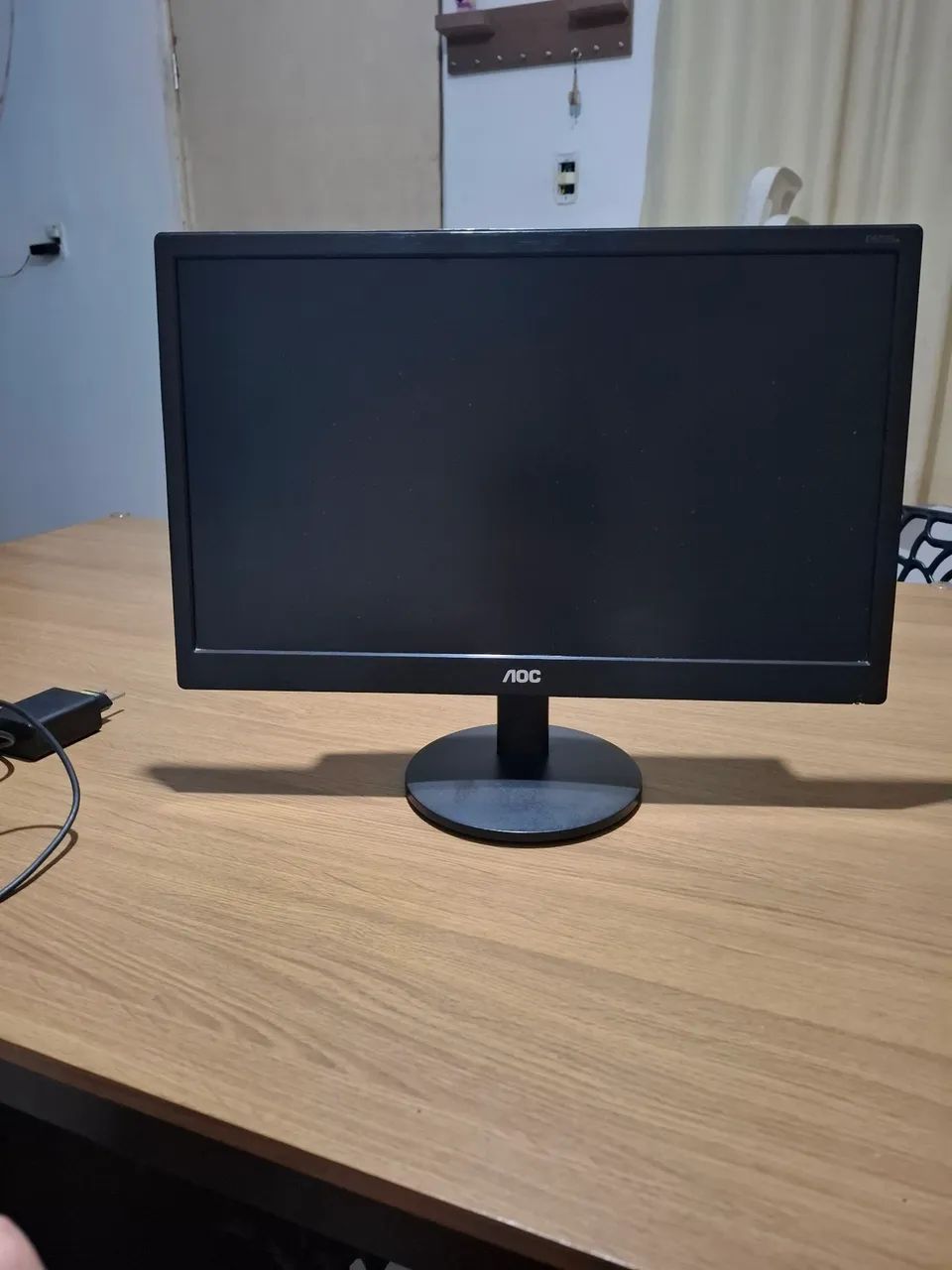 Monitor AOC
