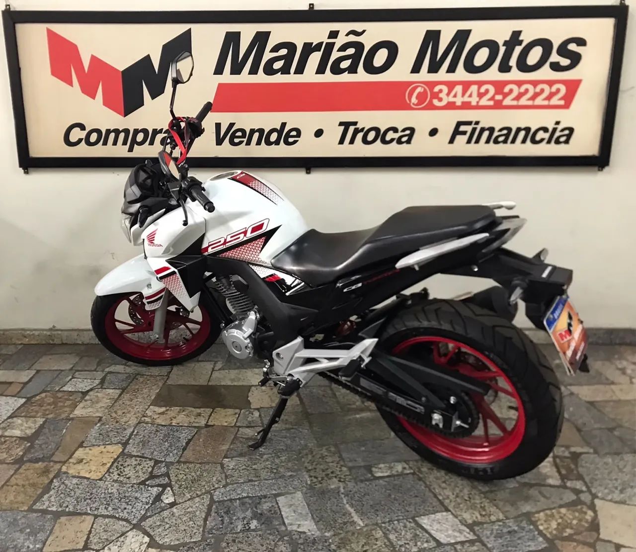 CB 250 Twister CBS  2022