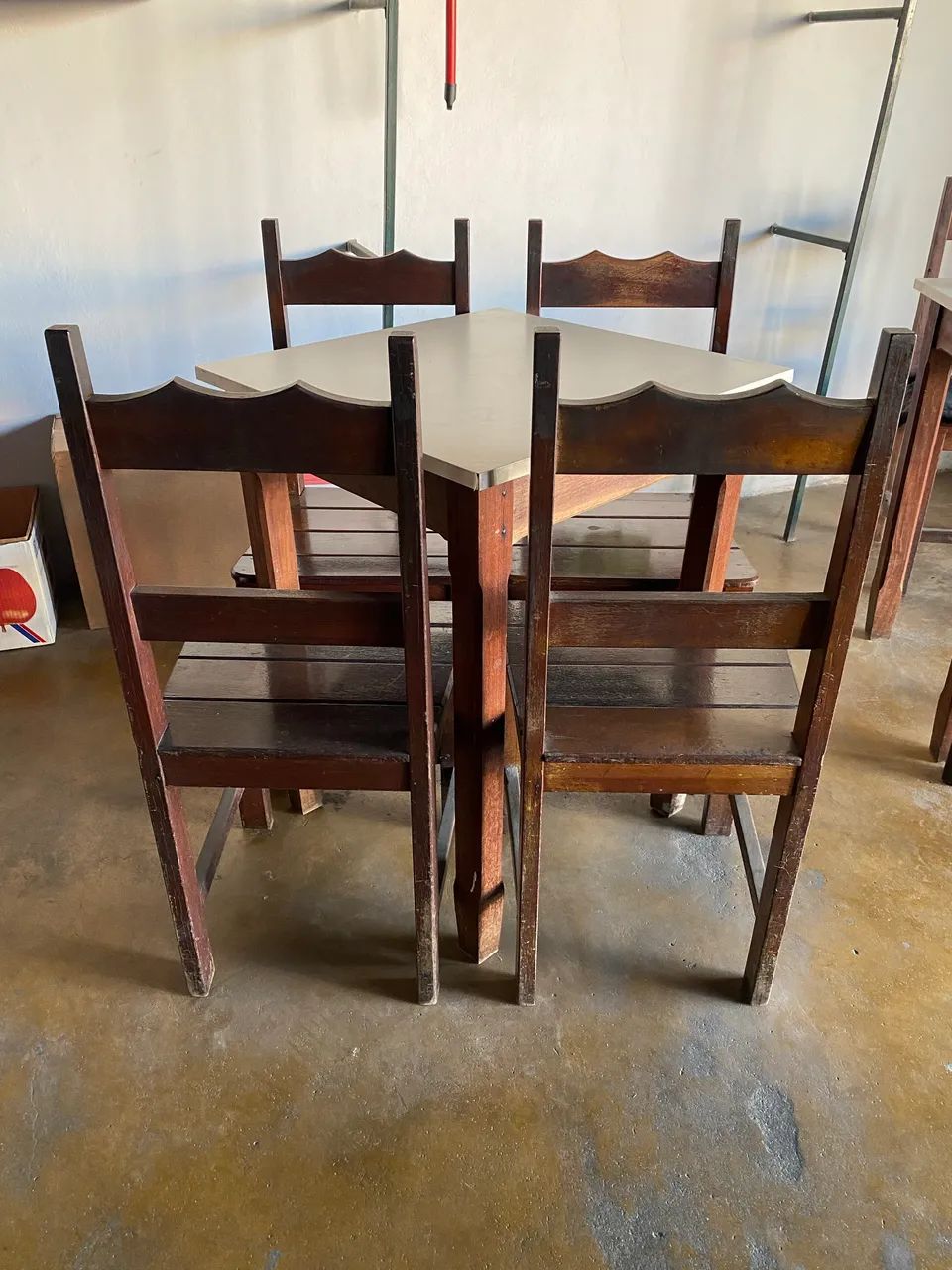 Mesa com Cadeiras 