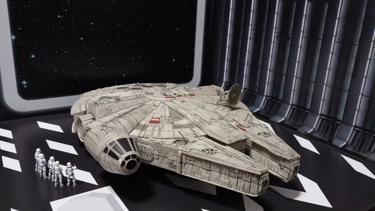 Diorama Star Wars Hangar 347 Millennium Falcon  - Foto 2