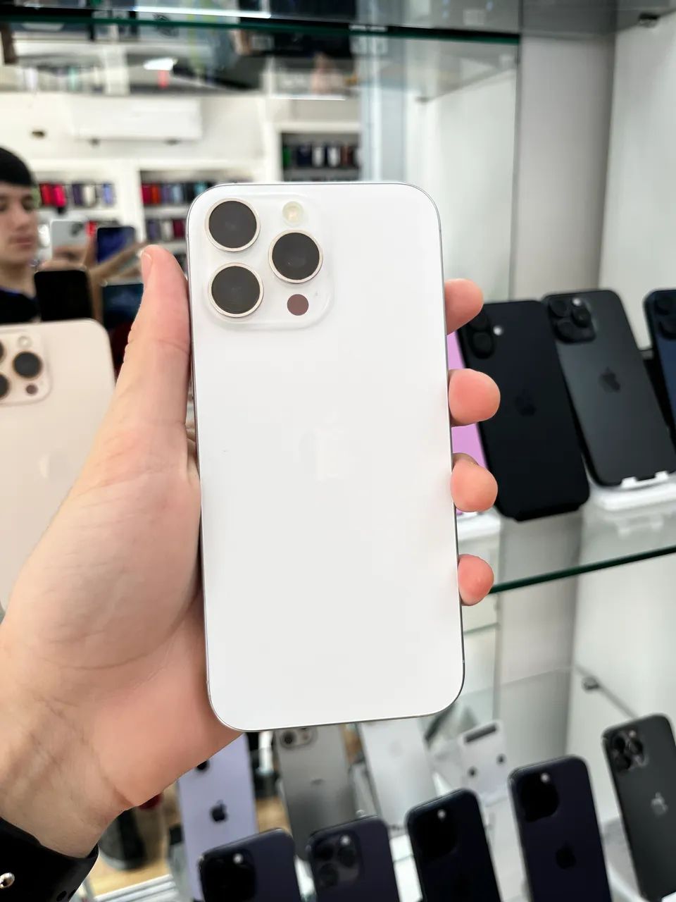 iPhone 16 Pro Max - 512GB Branco 