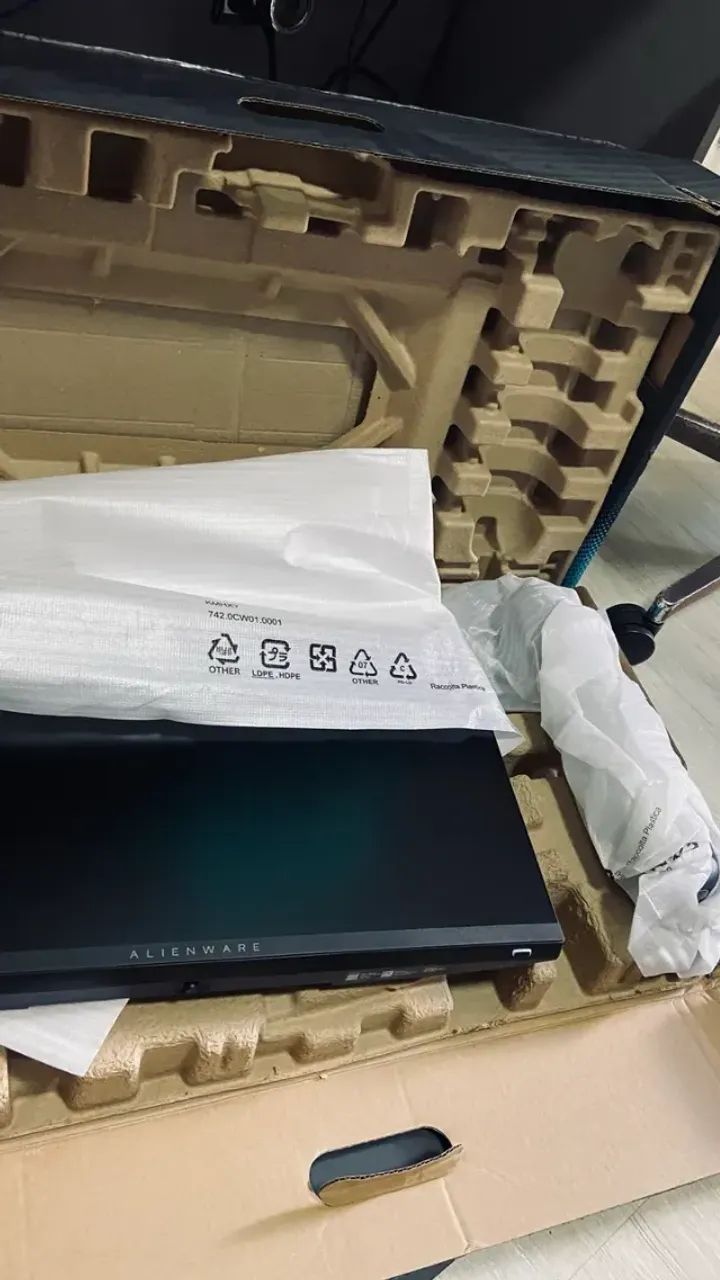 Monitor gamer Alienware 320 Hz 25 polegadas - AW2525HM - Foto 3