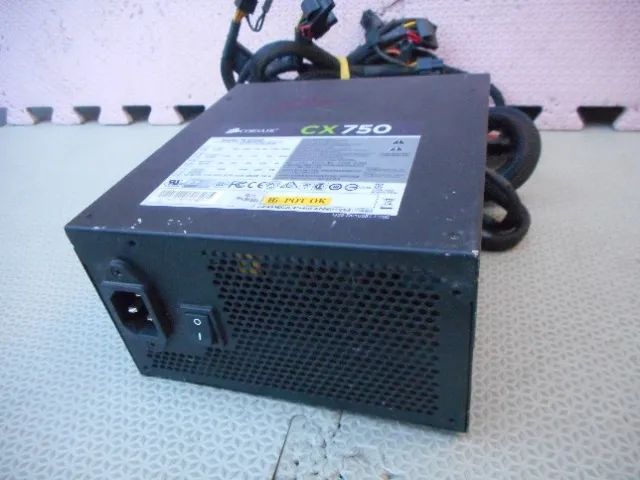 2 Fontes Corsair VS550 e CX750-PARA REPARO.