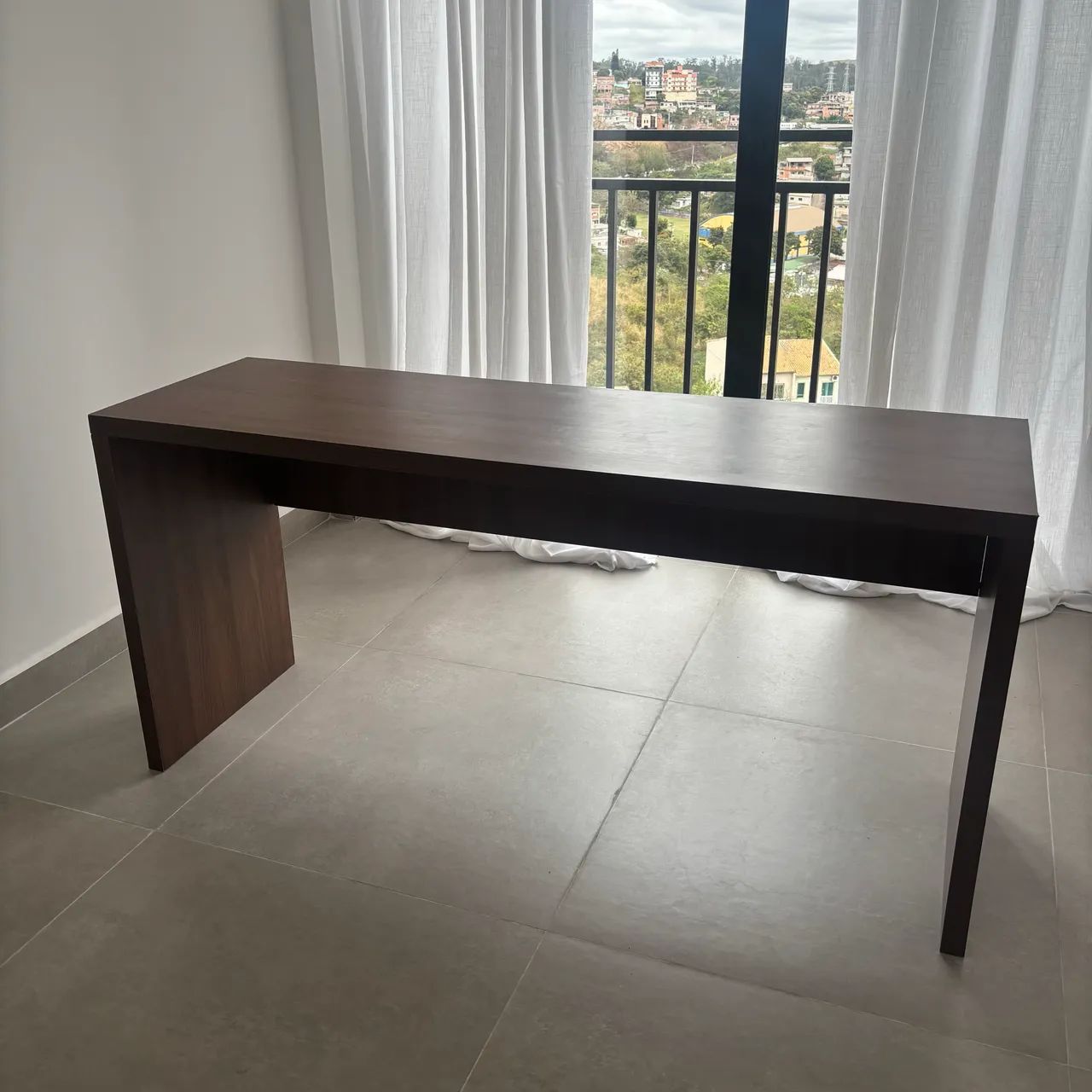 Escrivaninha / mesa de escritório 