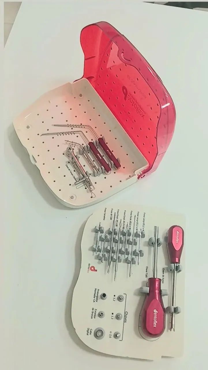 Vendo kit de implantes dentários Zigomático Dentoflex nunca utilizado.