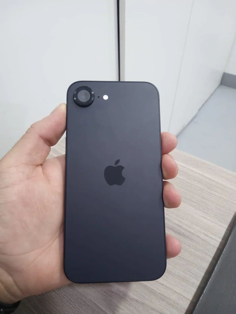 iPhone 16e 128gb  - Foto 2