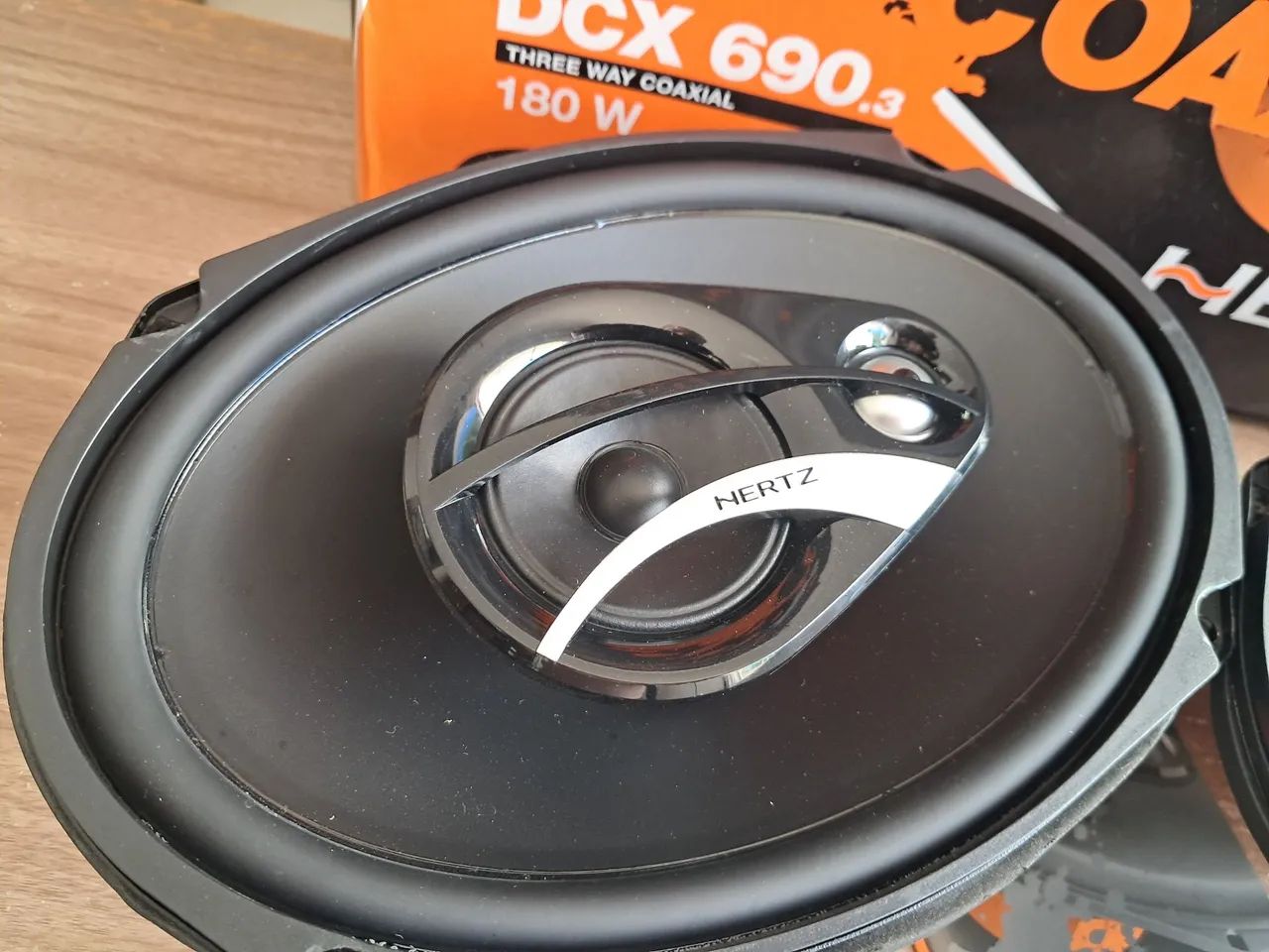 Alto-falantes Hertz 6x9 ( DCX 690.3) - Peças para carros, vans e