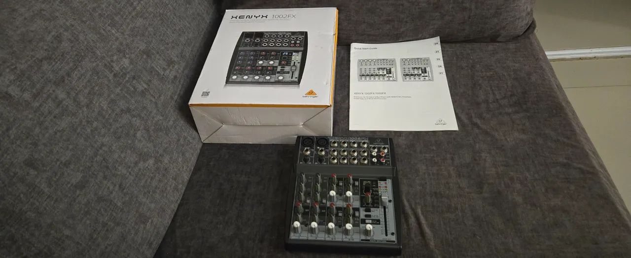 Mesa de som Behringer 1002 Fx - Foto 3