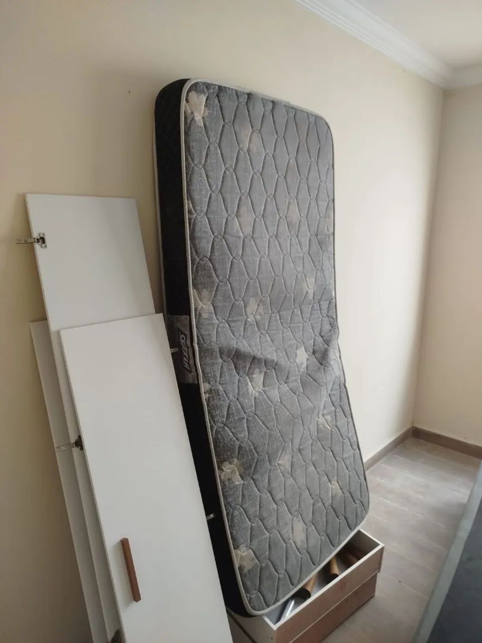 CAMA BOX SOLTEIRO + COLCHÃO  - Foto 3