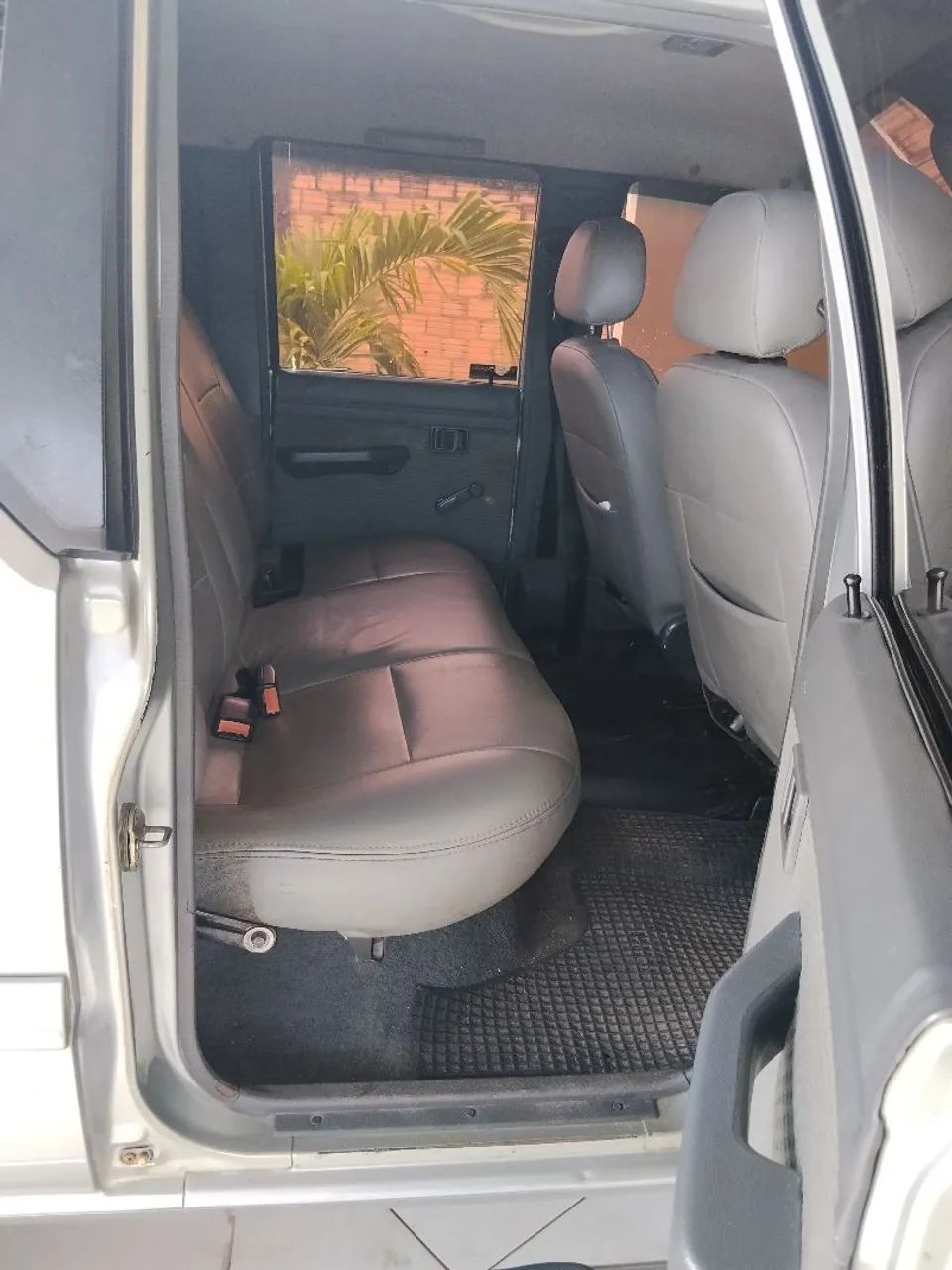 Mitsubishi L200 GLS 2.5 4X4 CD Diesel 2005 - Foto 5