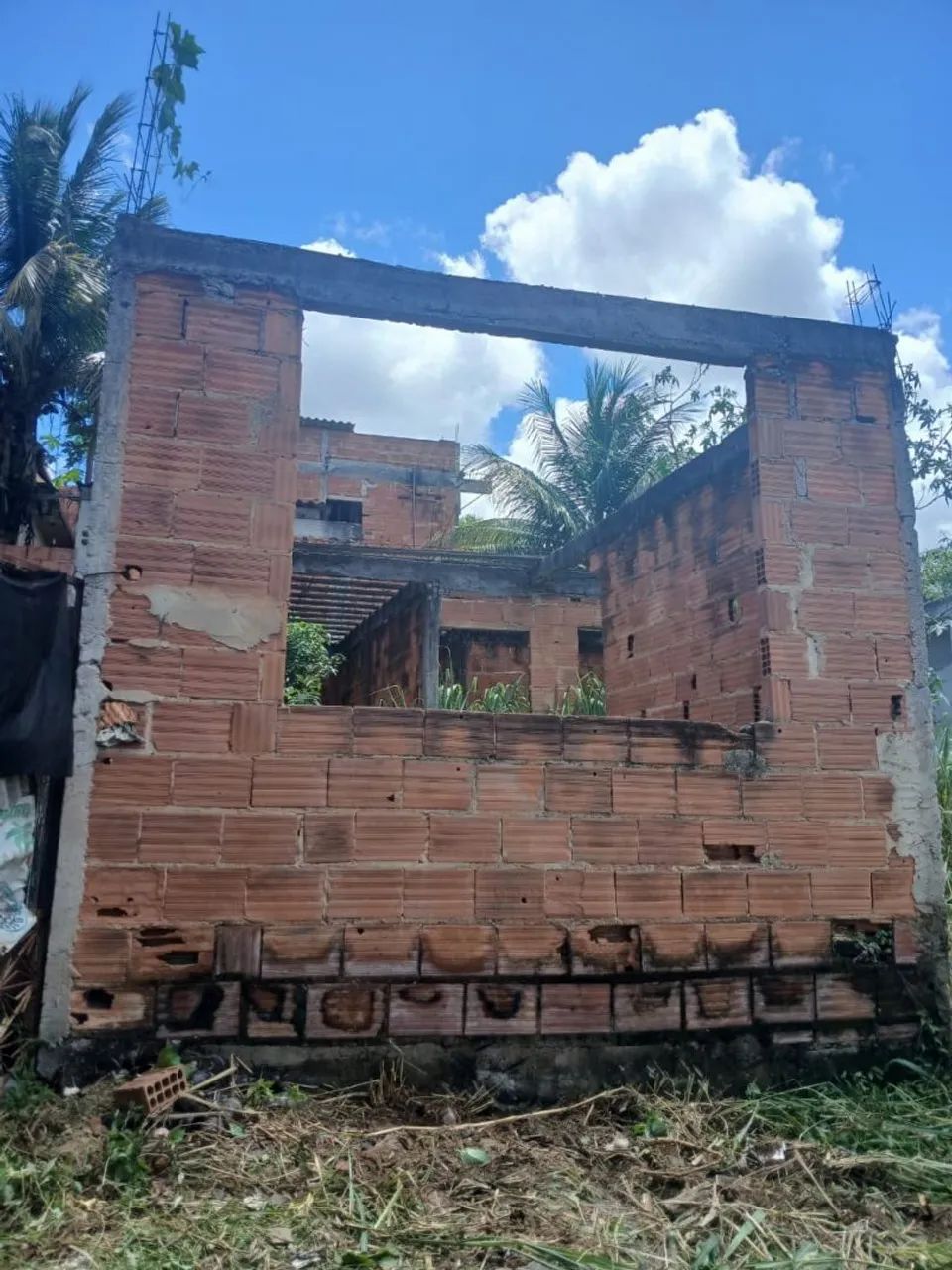 Terreno com casinha em construção  - Foto 2