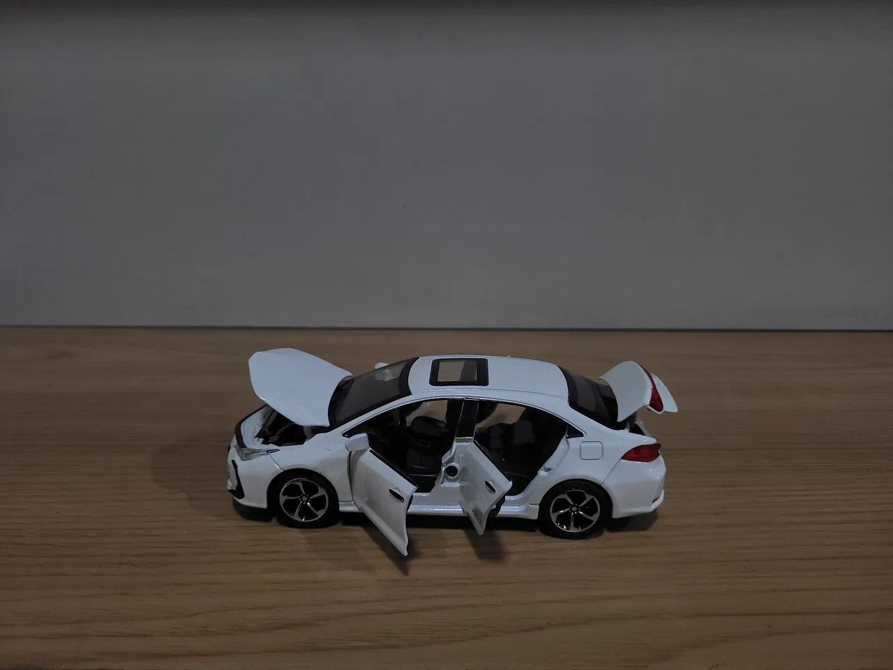 Toyota Corolla Miniatura - Foto 3