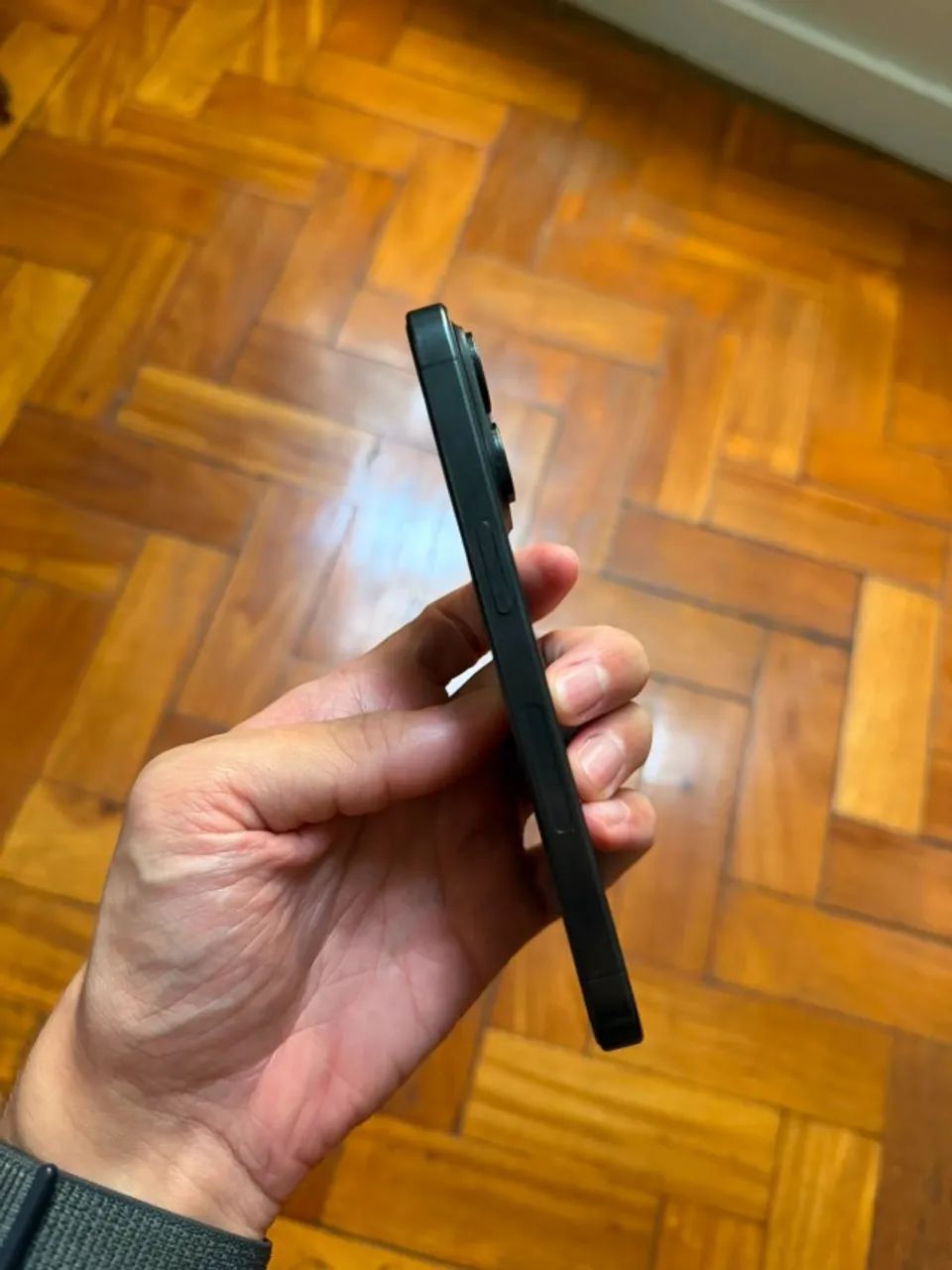 IPHONE 15 Pro 256 GB Black Titanium USADO - Foto 4