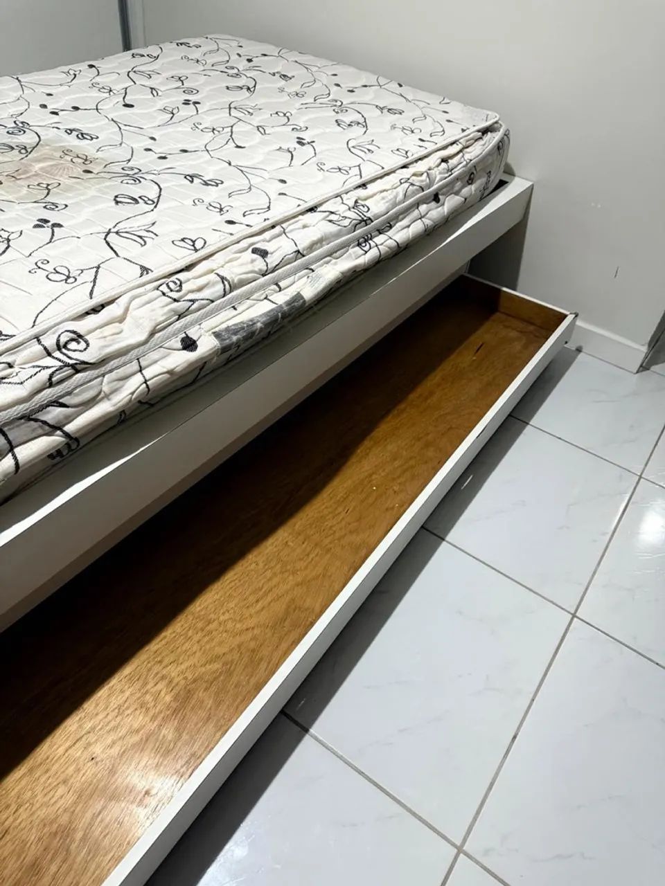 Cama solteirão com colchão  - Foto 2