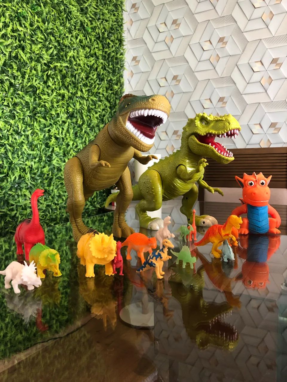 Kit brinquedos - Dinossauros 