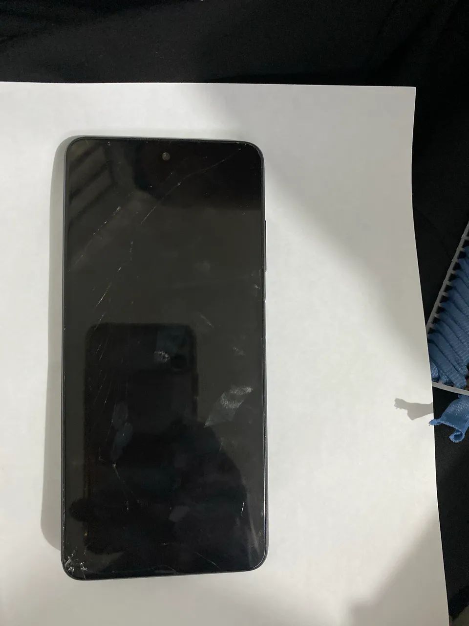 Poco X3 PRO para peças/ defeito em uma pecinha que fica na placa eletrônica  - Foto 2