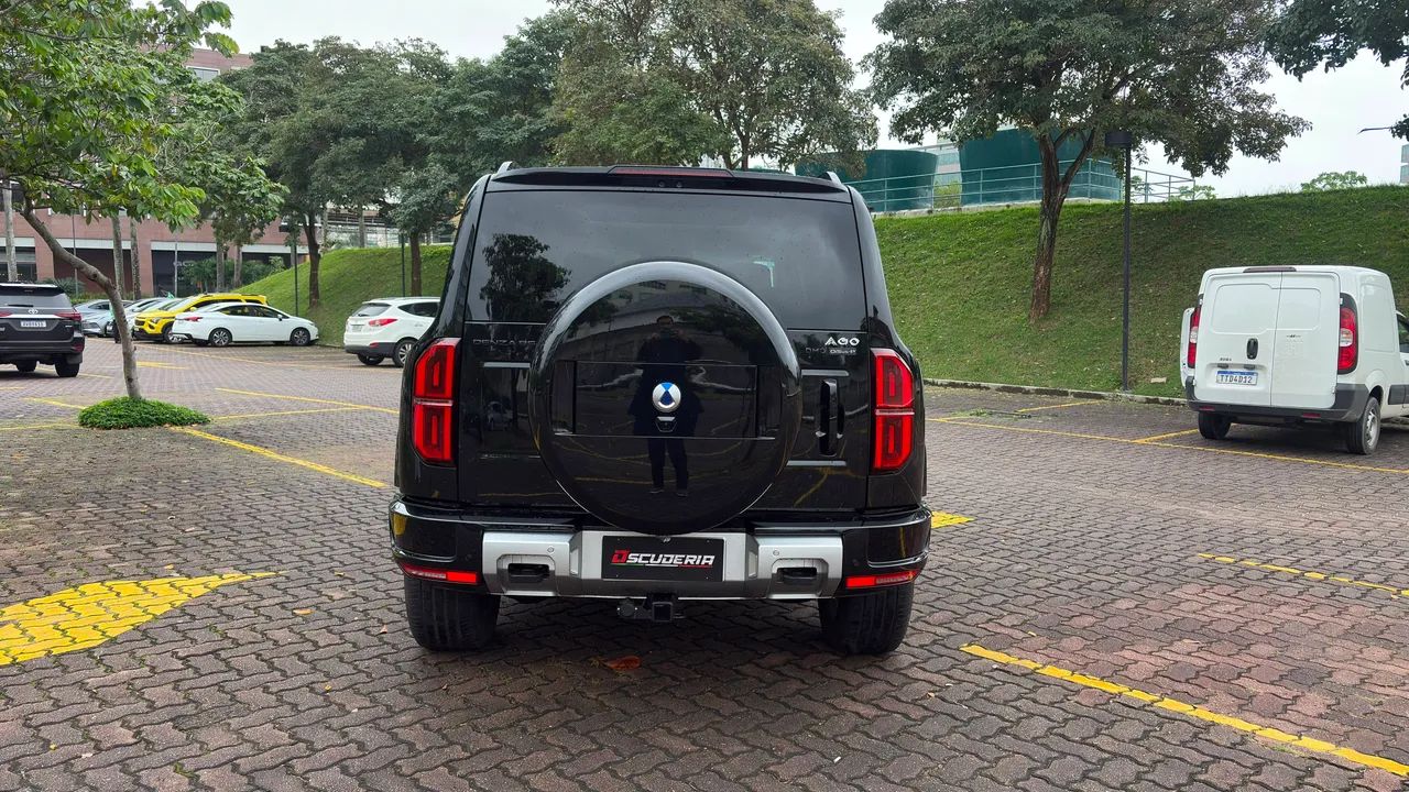 Denza B5 4WD, foto 6 de 14