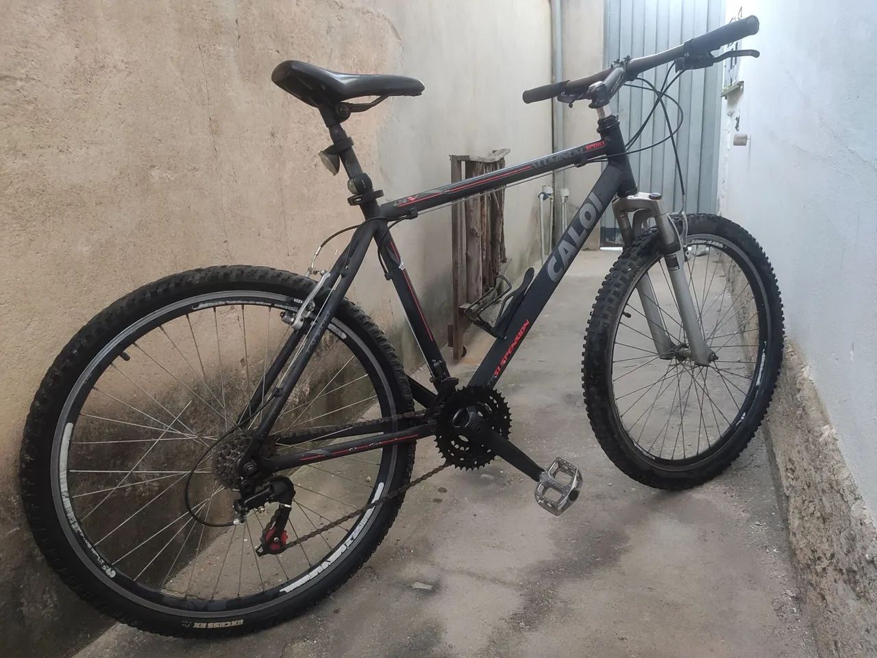 Bicicleta aro 26 Caloi Alumínio 21v - Foto 3
