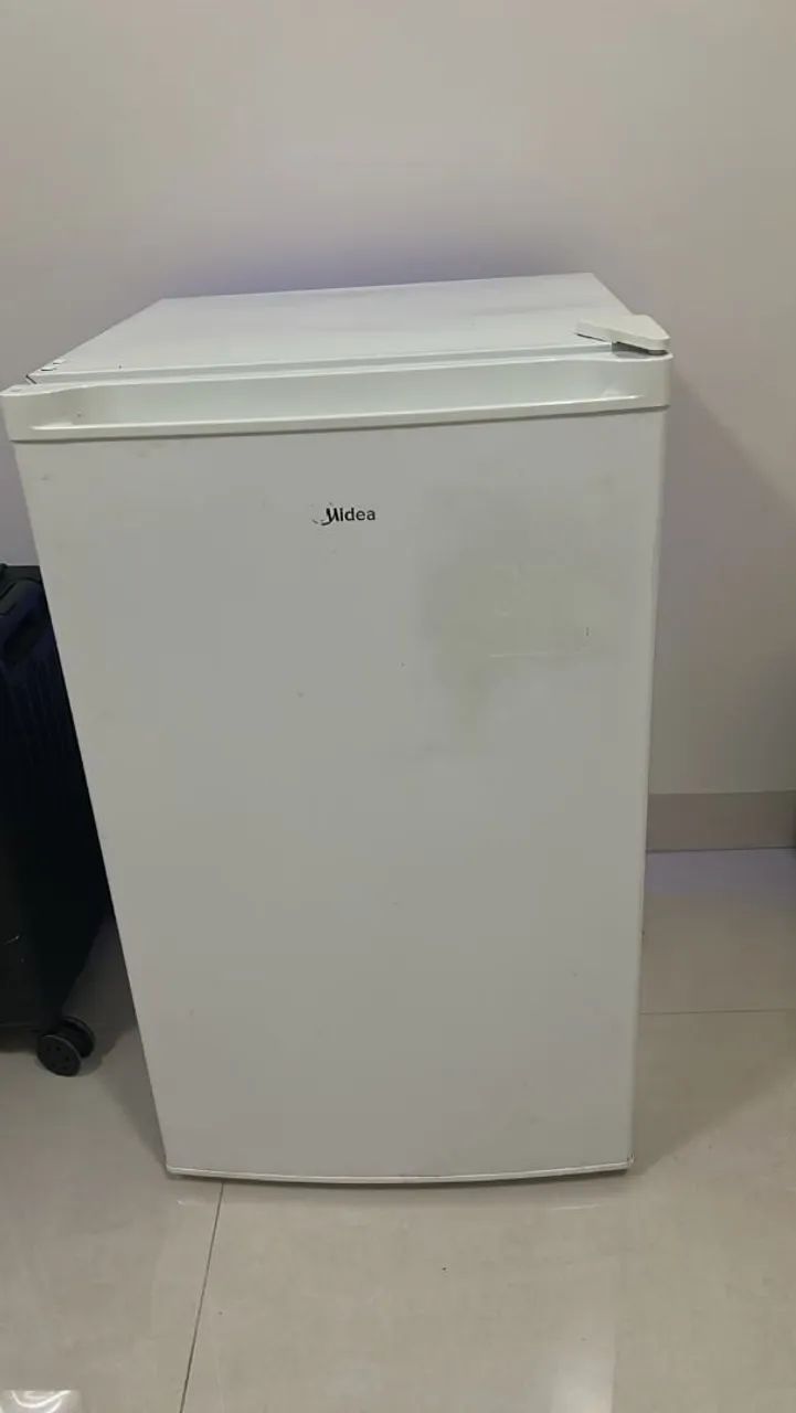 Frigobar Midea 124 Litros 127V - Impecável / Funcionando 100%