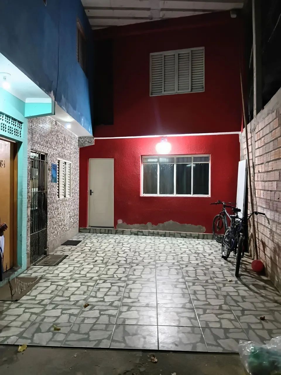 Vende se um Sobrado 