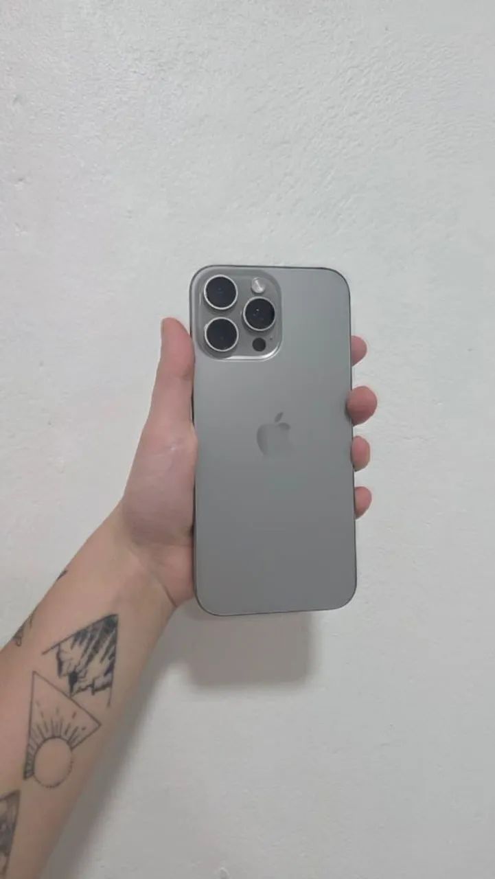 Iphone 16 Pro max - Foto 3