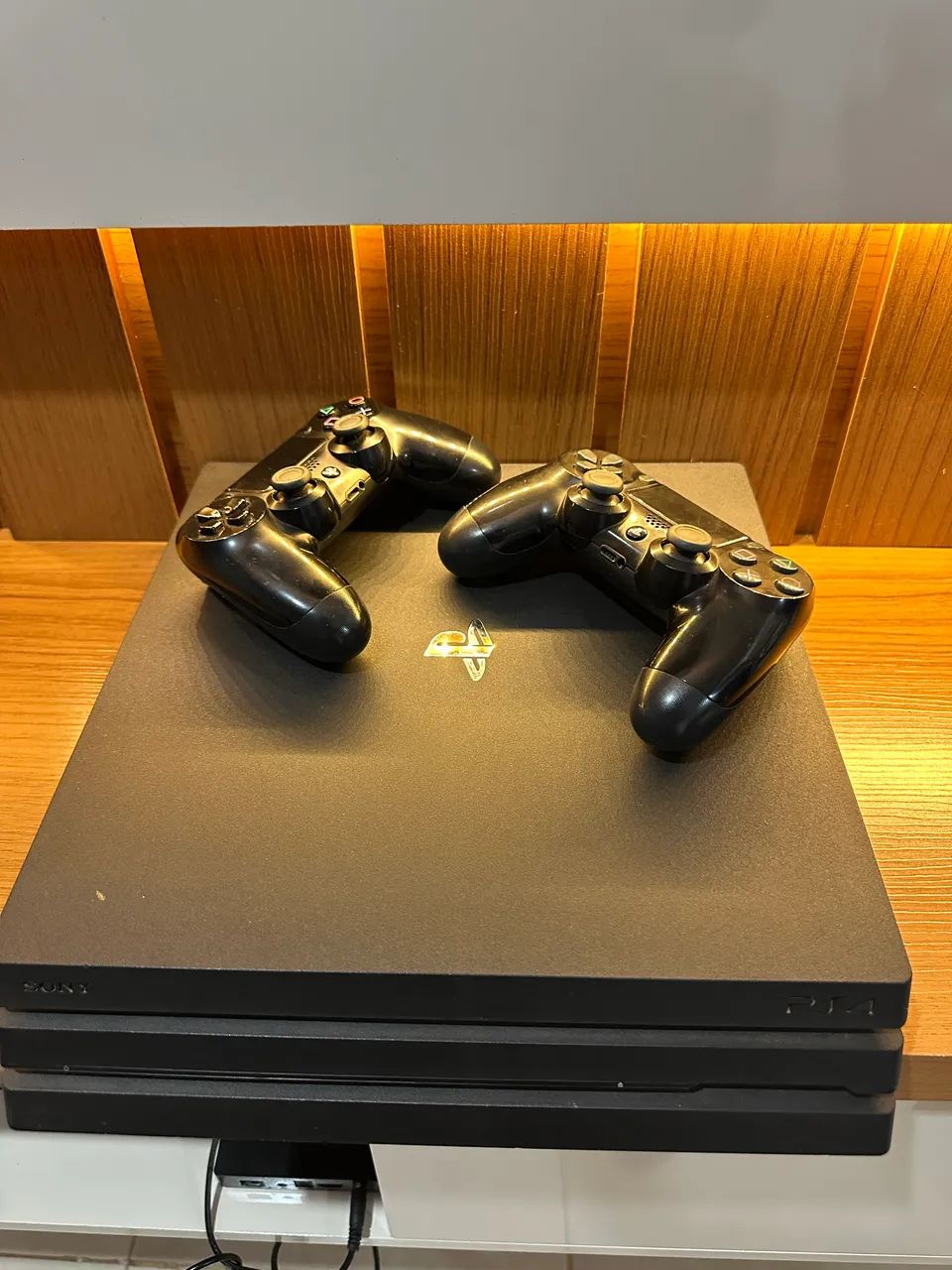 PS4 PRO 1TB - Foto 4