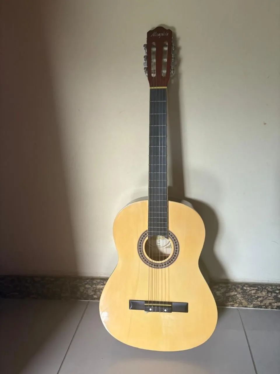 Violão Memphis em ótimo estado + suporte - Foto 2