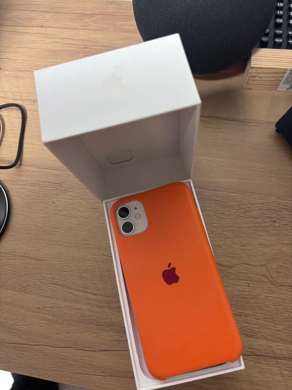     iPhone 11 64GB Branco | Excelente Estado + 4 Capinhas - Foto 2