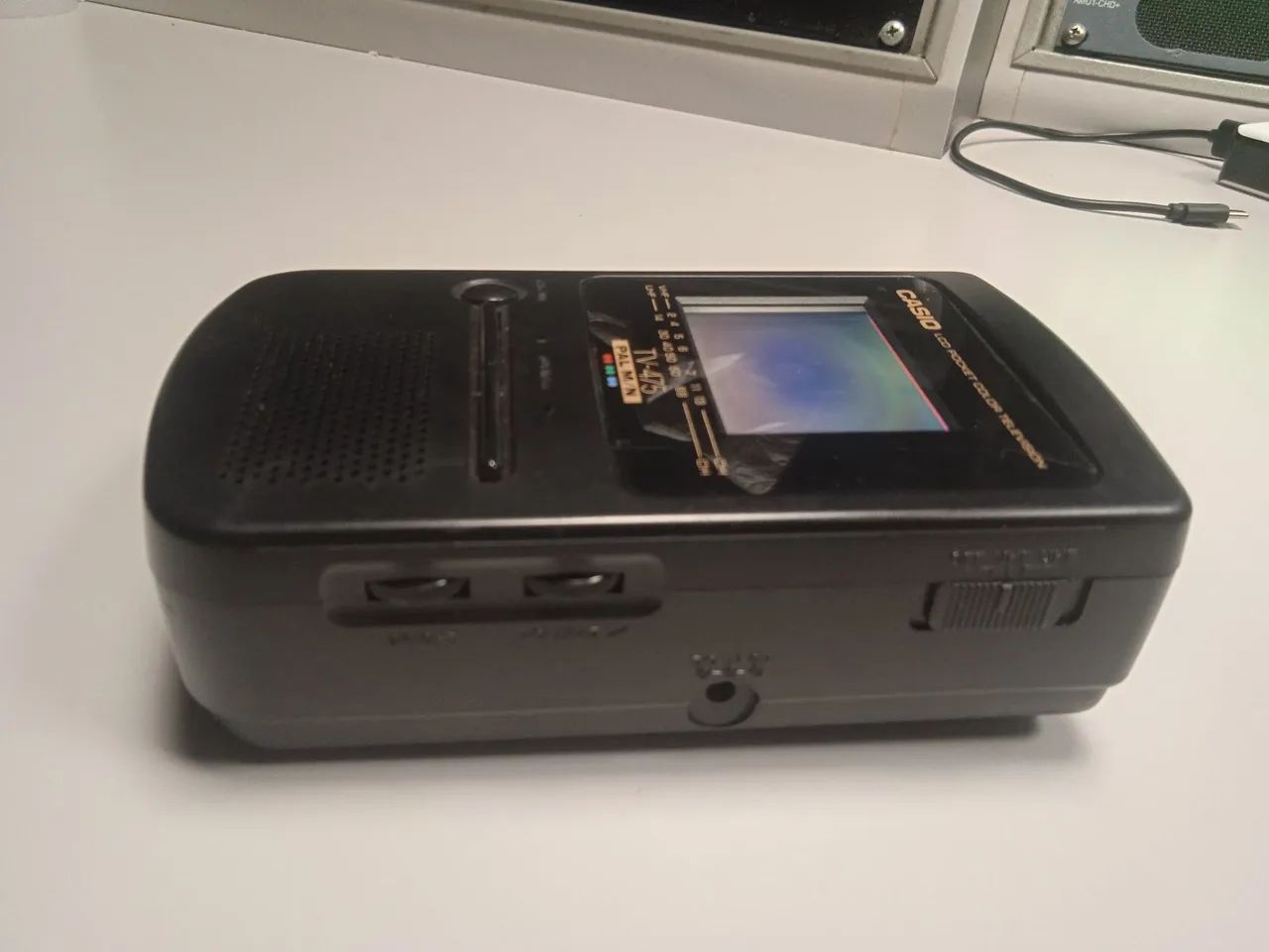 Mini tv portátil Casio modelo 475V com defeito - Foto 3