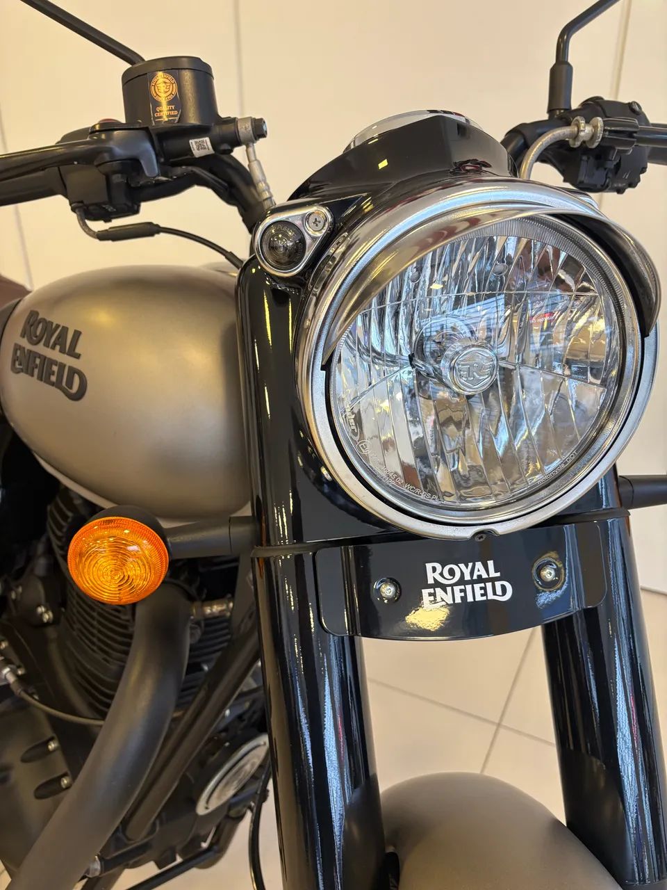 Royal Enfield Classic 350  - Foto 3