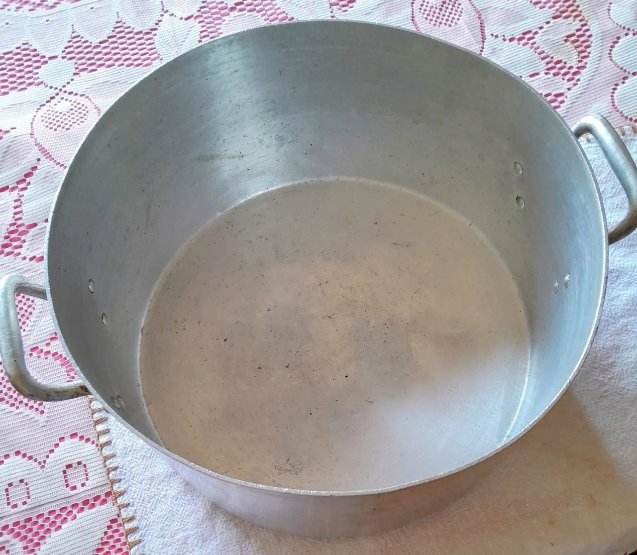 PANELA GRANDE DE ALUMÍNIO, CAPACIDADE  16 LITROS - Foto 2