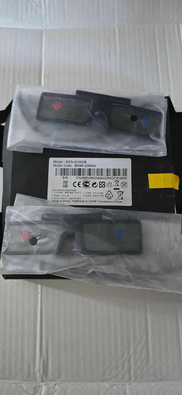 Dois (2) óculos 3D Samsung Original SSG-4100GB LACRADOS. 