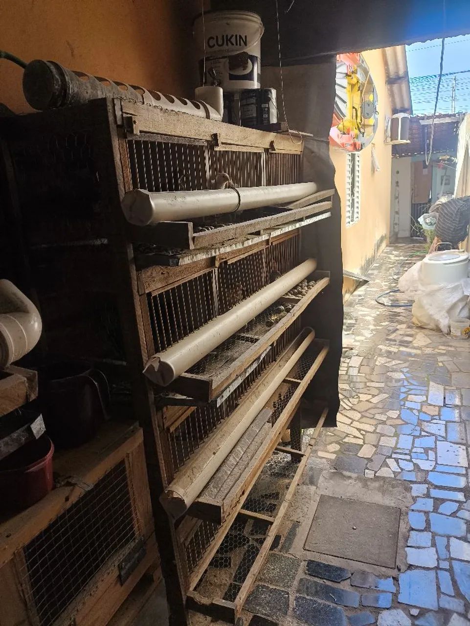 Vendo viveiro para codornas 