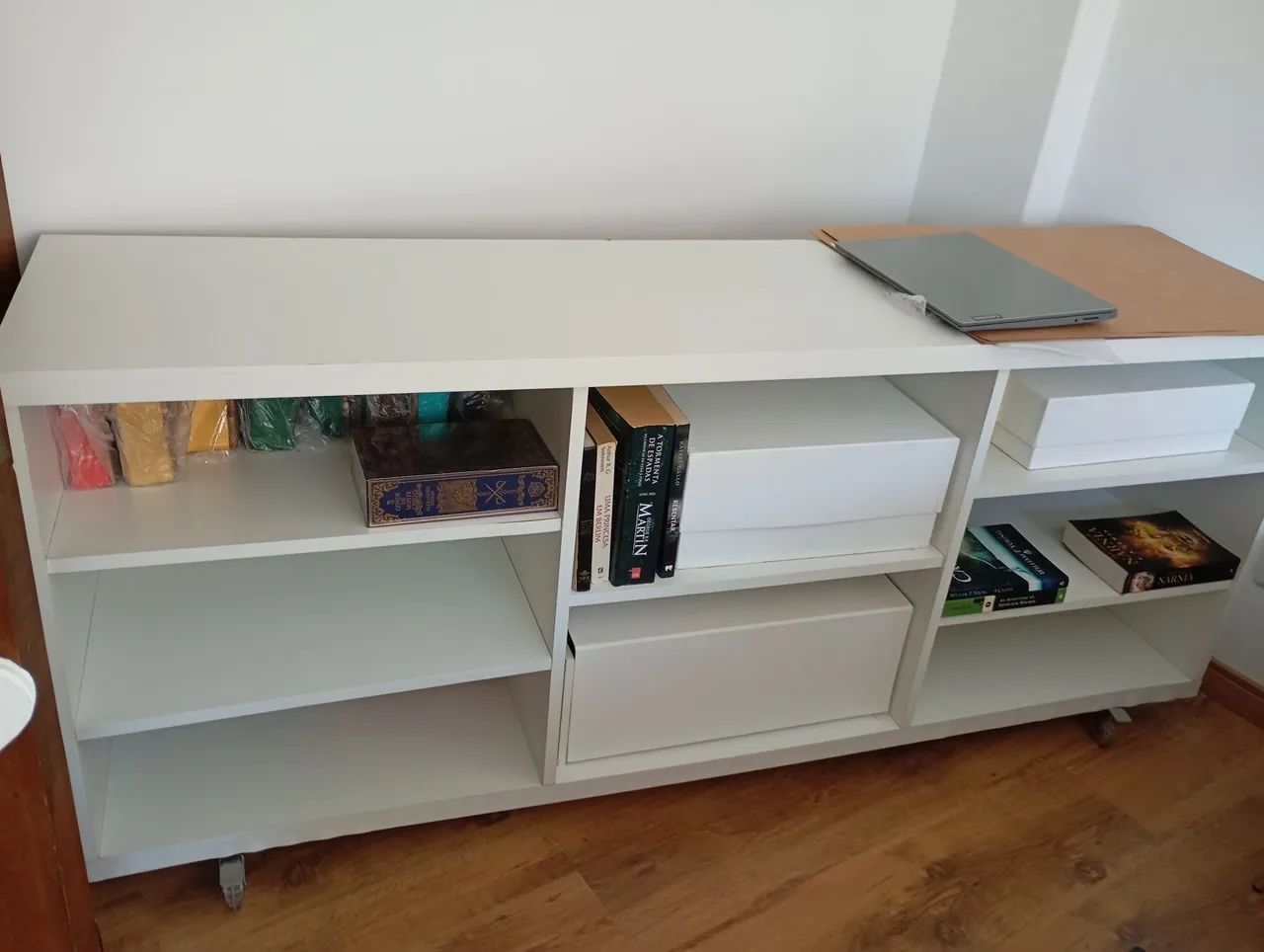 Estante horizontal