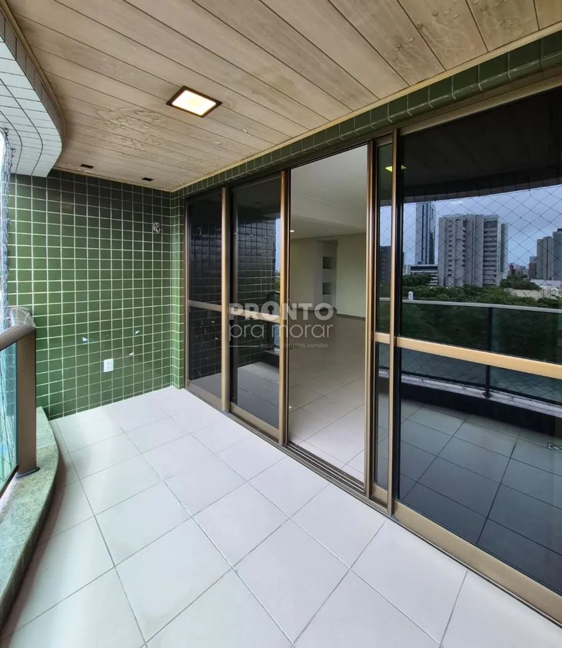 Apartamento com 3 quartos em Ilha do Retiro