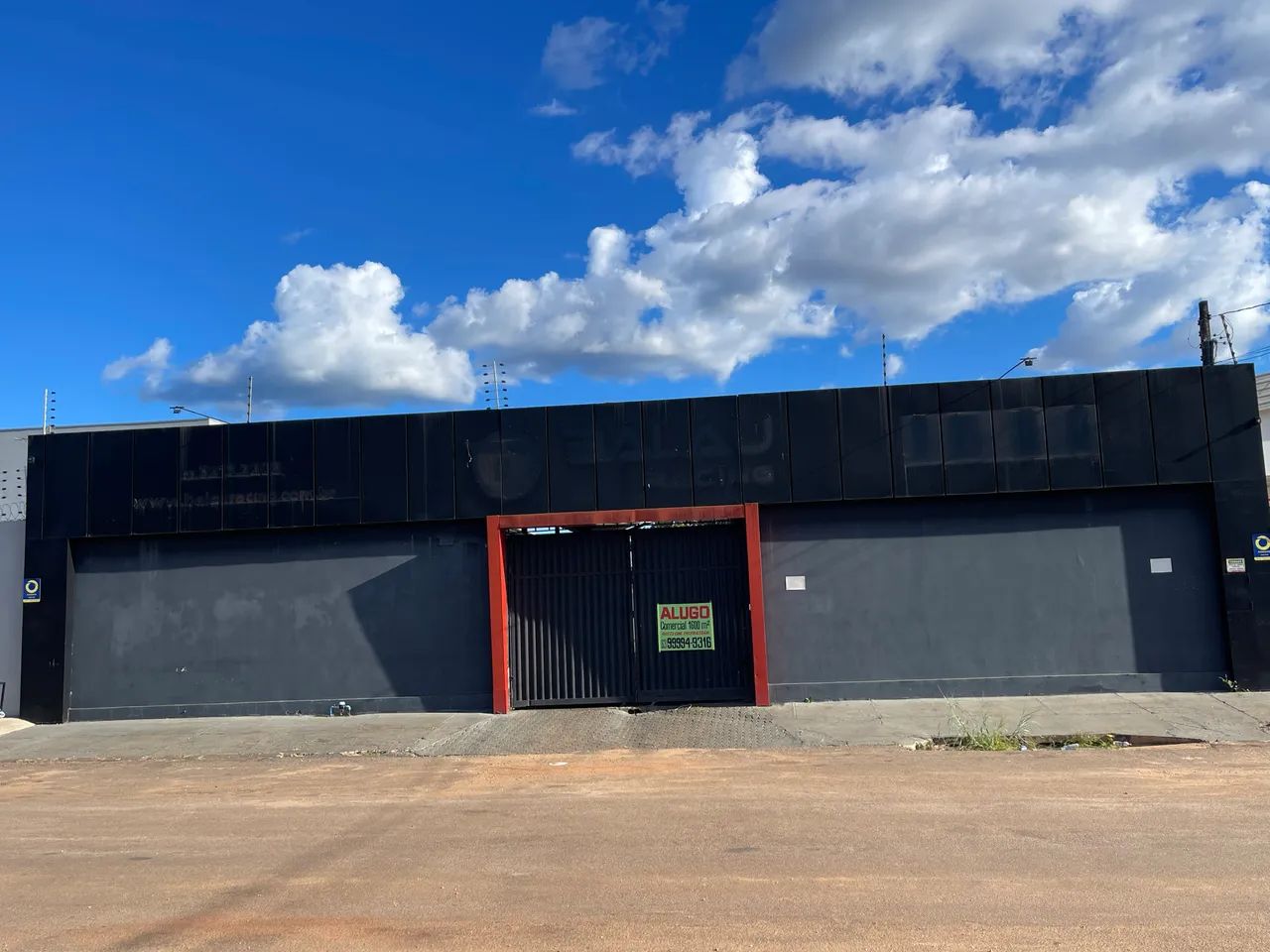 ALUGO GALPÃO COMERCIAL/INDUSTRIAL RUA PARALELA COM A JK - Foto 4