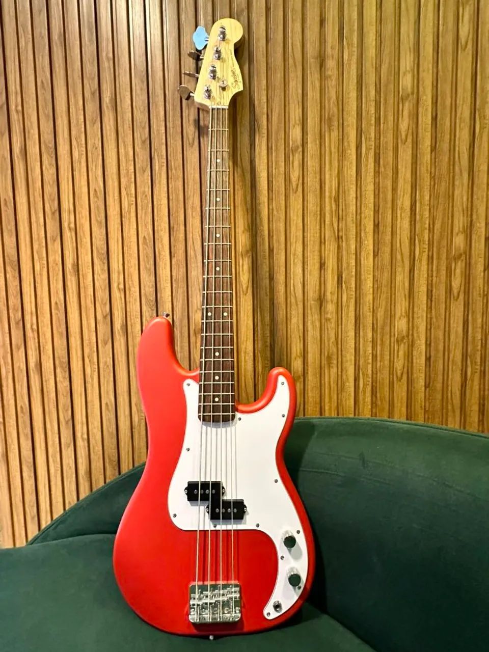 Baixo Fender Squier NOVO