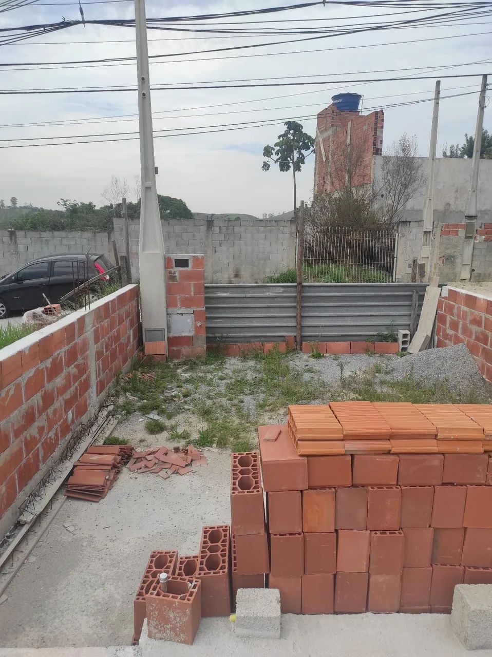 Terreno com casa em construção. - Foto 4