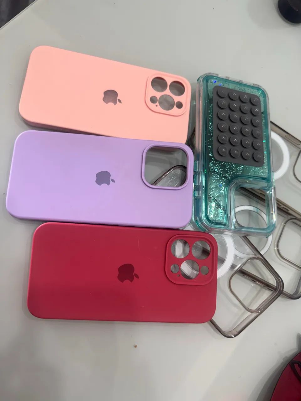 Capas de iphone 14/15 pro max - Todas por R$50,00 - Foto 3