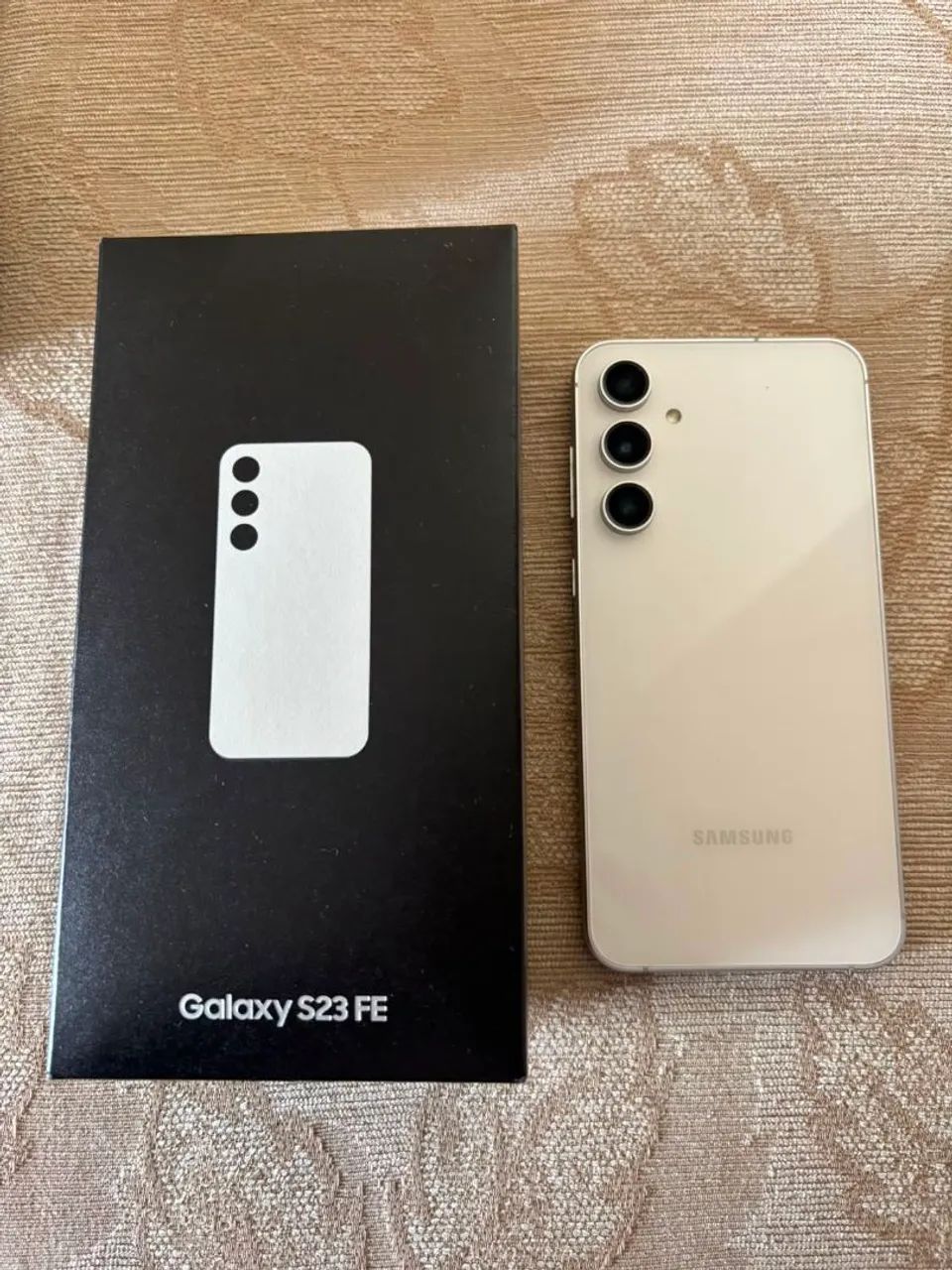 Samsung s23 FE BRANCO. 