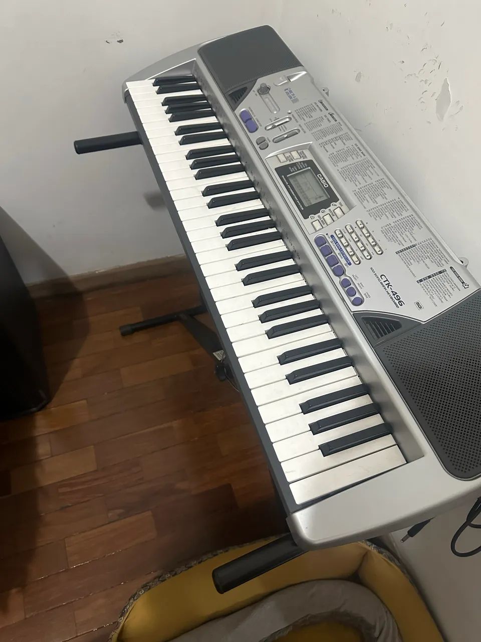 Teclado Casio ctk-496
