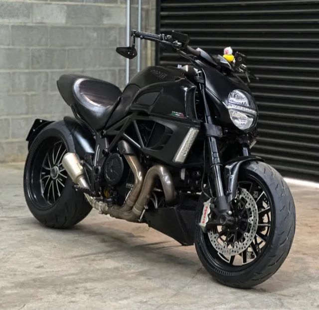 DUCATI DIAVEL DARK 2014