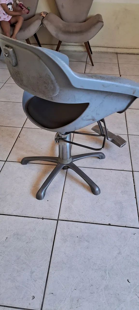 Vendo lavatório e cadeira ,aceito cartão  - Foto 3