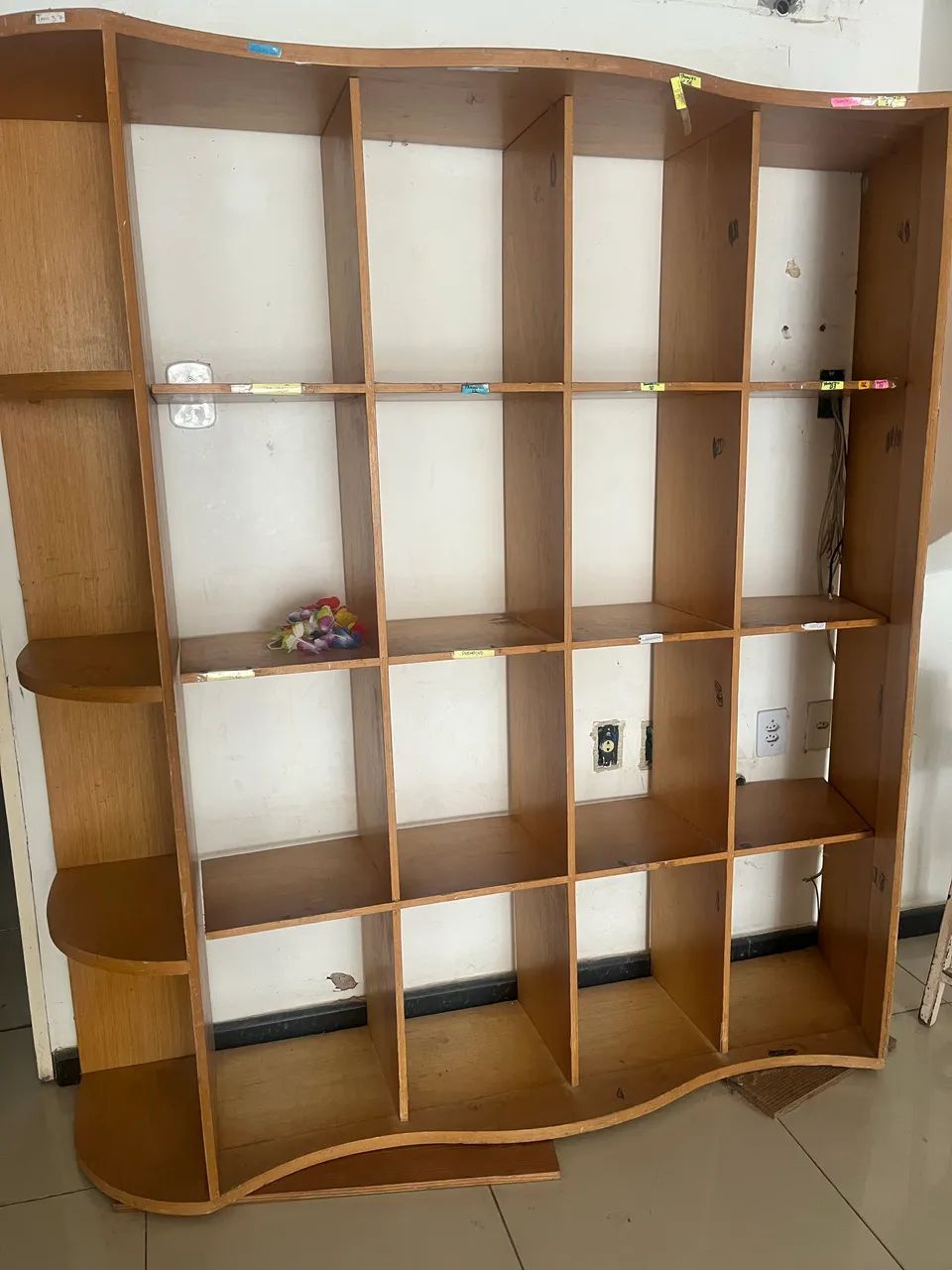 Vendo prateleira colmeia em mdf  - Foto 2
