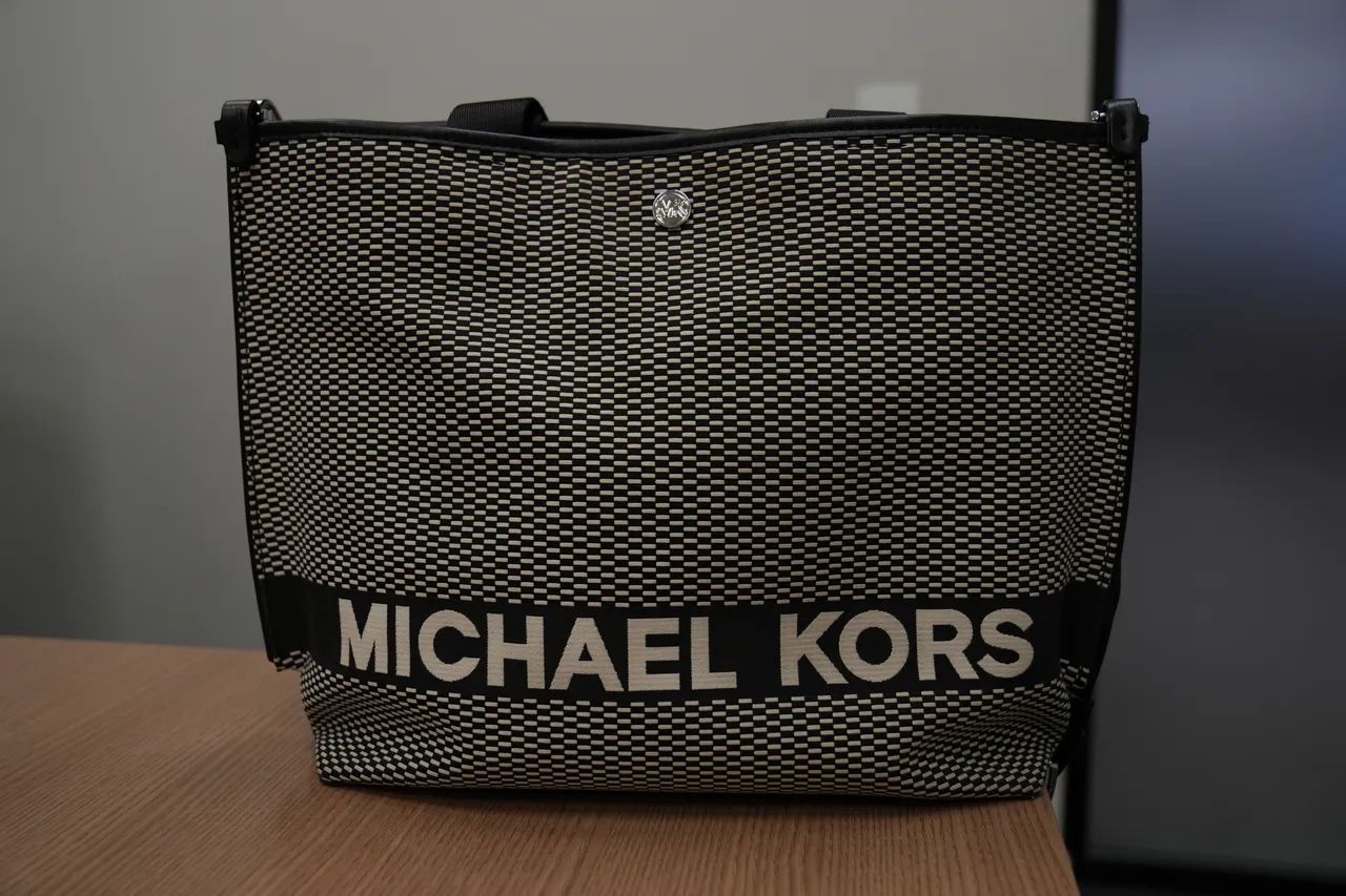 Bolsa Michael Kors Preta Grande