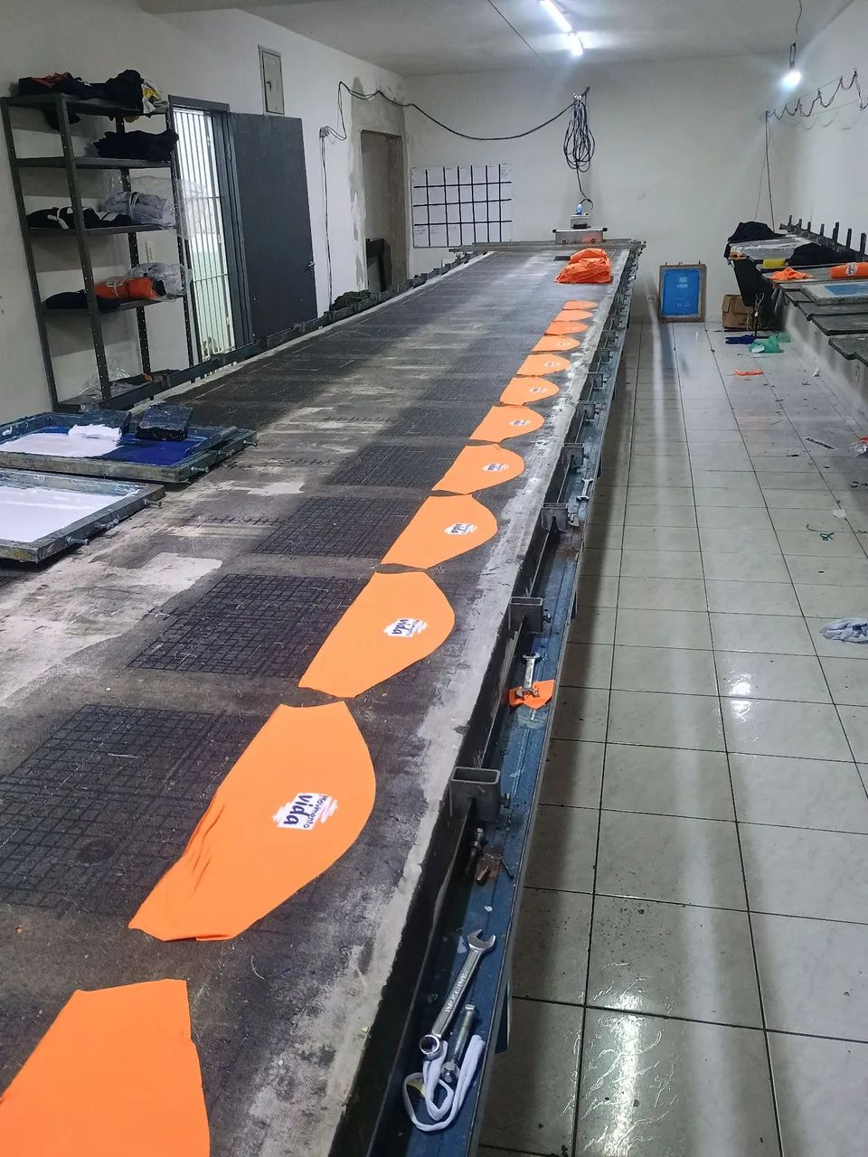 Mesa corrida serigrafia 12 metros  - Foto 3