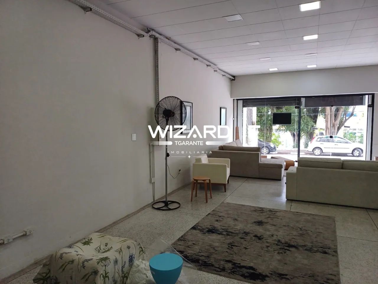 Salão Comercial para venda com 200m² em Guarulhos