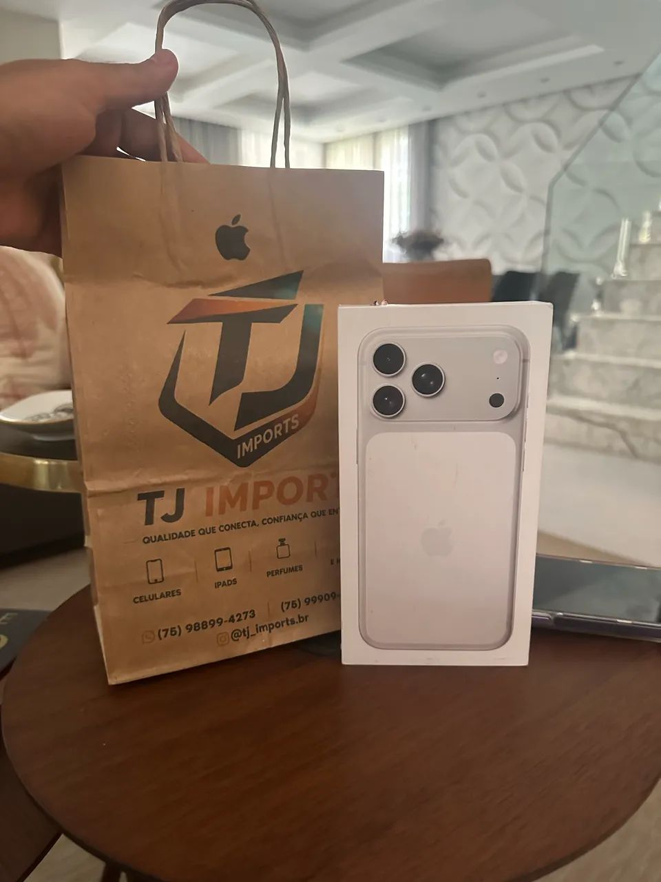 iPhone 17 pro Max silver lacrado 